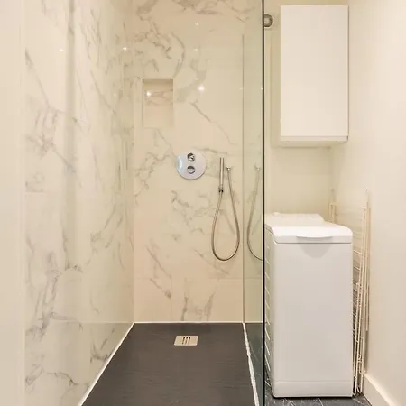 Attractive One-bedroom Flat In The Centre شقة ليل